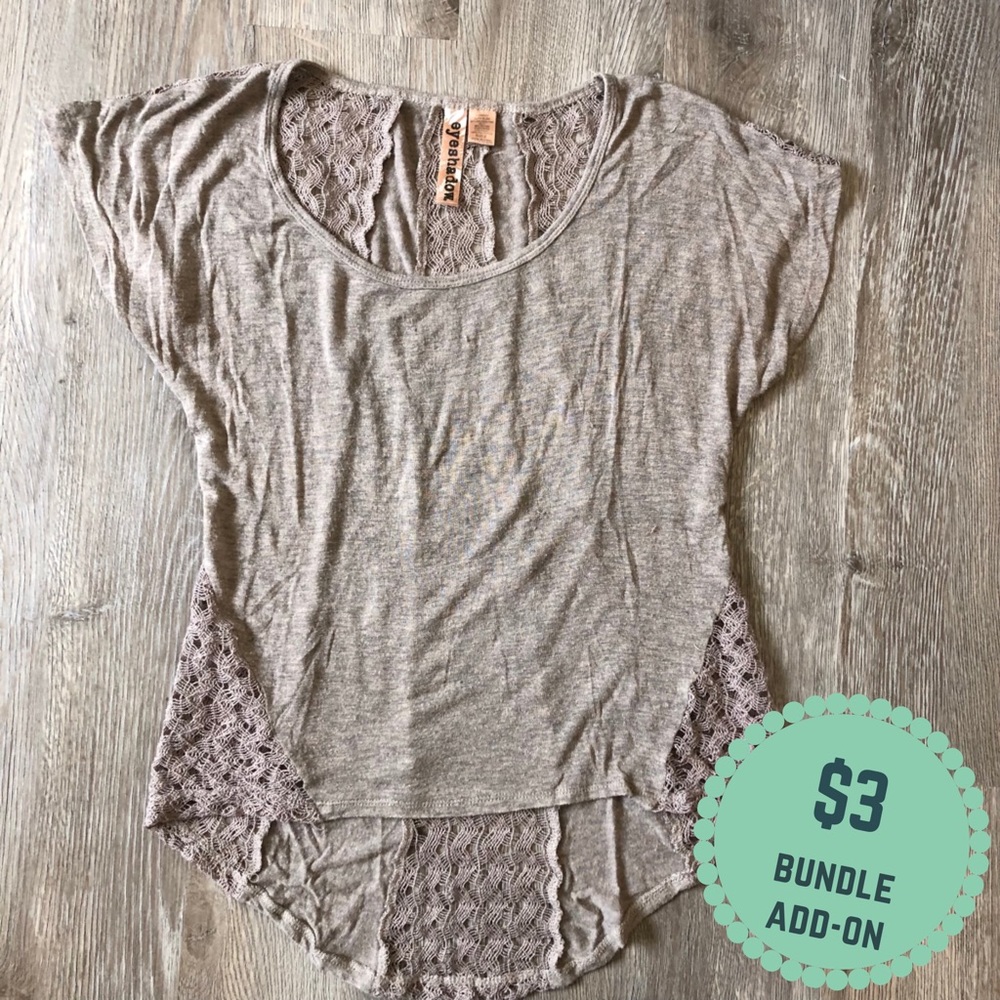 EYESHADOW Crochet Back Top - $3 bundle add on!!
